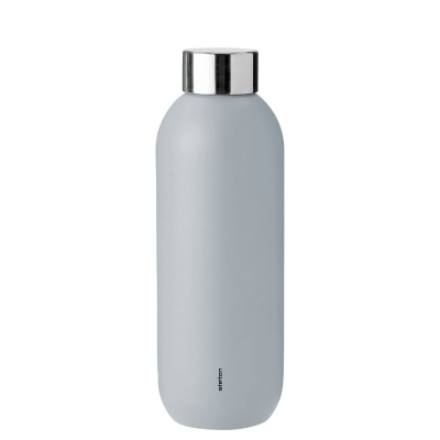 Stelton Keep Cool doppelwandige Edelstahltrinkflasche 0,6 Liter cloud